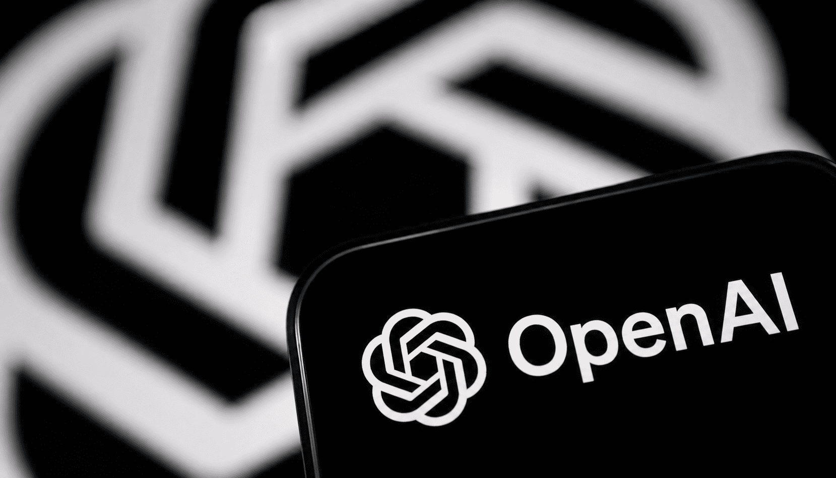 OpenAI、エージェントの逸脱を受けてAstraの開発を一時停止、サンドボックスと監視を強化